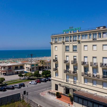 Hotel President Viareggio Bagian luar foto